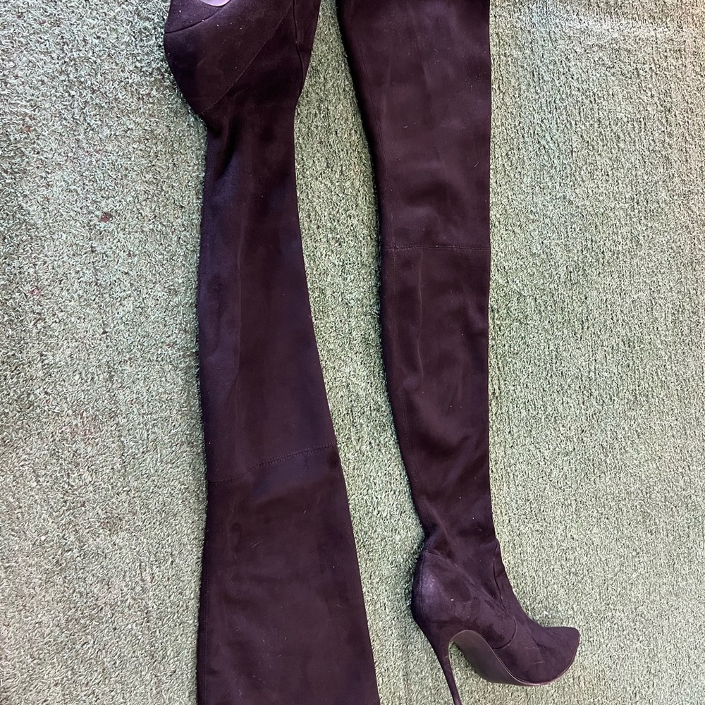 Elegant Black Over-the-Knee Boots
